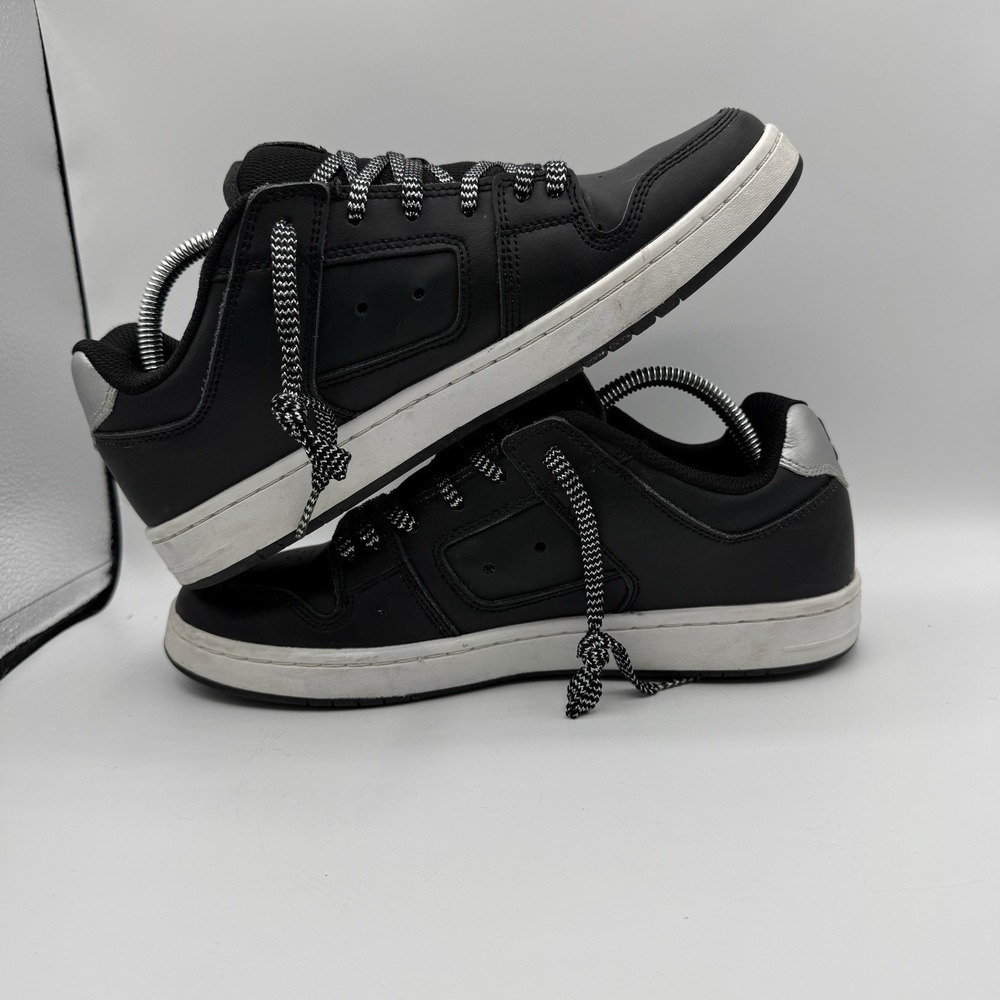 DC Shoes Women's Manteca 4 Size 11 Black With White Sole Skate Shoes Y2K‎